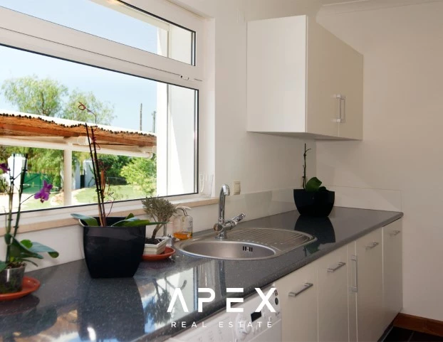 Luxurious Quinta Pequena Villa 5 Bedroom with Pool