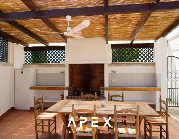 Luxurious Quinta Pequena Villa 5 Bedroom with Pool