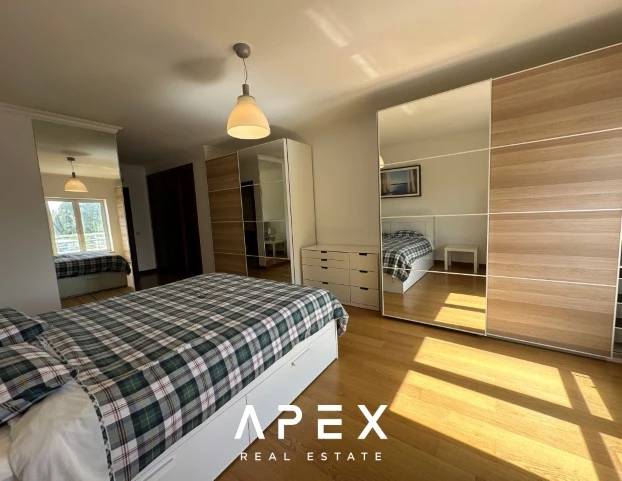 Large 3 Bedroom Apartment located 250 metres from Vilamoura Marina