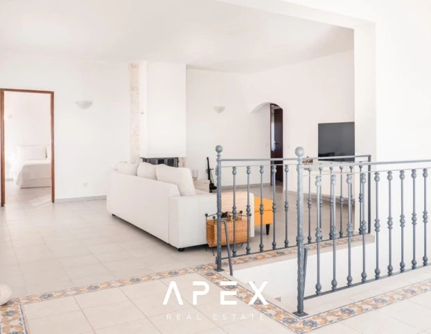 Santa Barbara De Nexe Three bedroom + 1 Private pool with stunning views