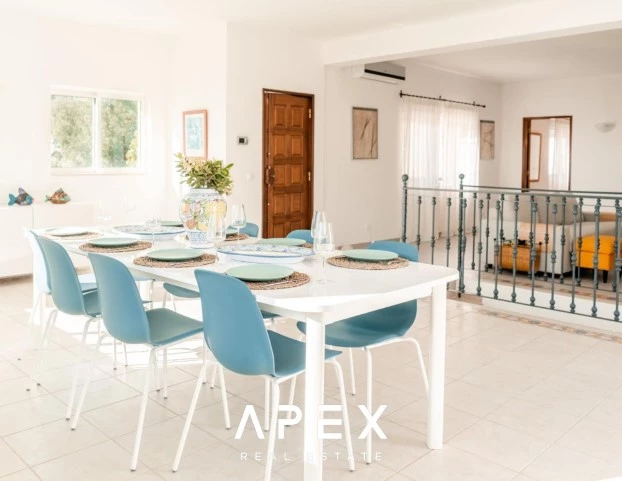 Santa Barbara De Nexe Three bedroom + 1 Private pool with stunning views