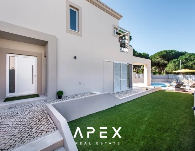4 Bedroom Villa | Located in The Village close to Quinta do Lago and Vale Do Lobo