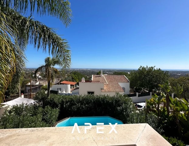12 Month Long Term Rental | 4 Bedroom 5 Bathroom Villa in Santa Barbara de Nexe