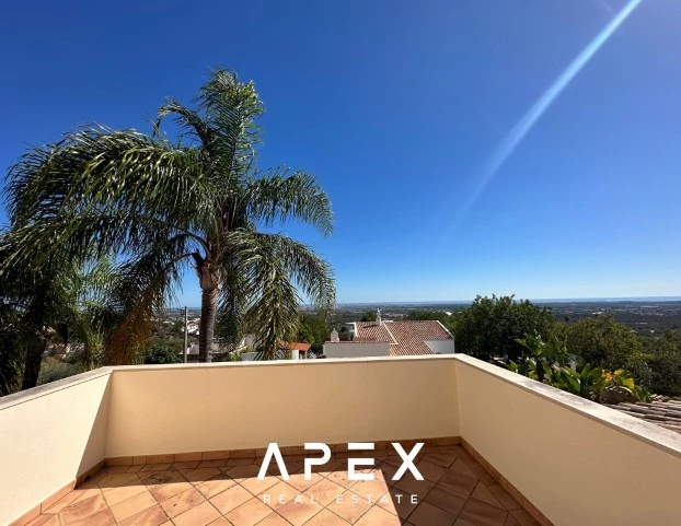 12 Month Long Term Rental | 4 Bedroom 5 Bathroom Villa in Santa Barbara de Nexe