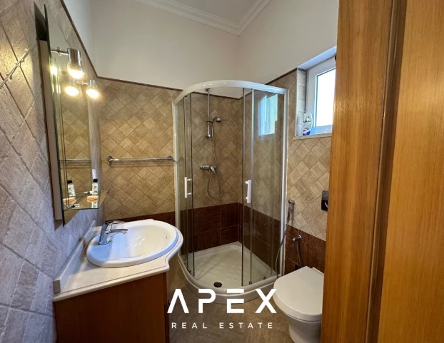 12 Month Long Term Rental | 4 Bedroom 5 Bathroom Villa in Santa Barbara de Nexe