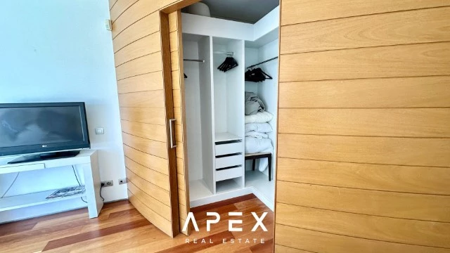 Three Bedroom apartment with swimming pool and 200m walking to the beach