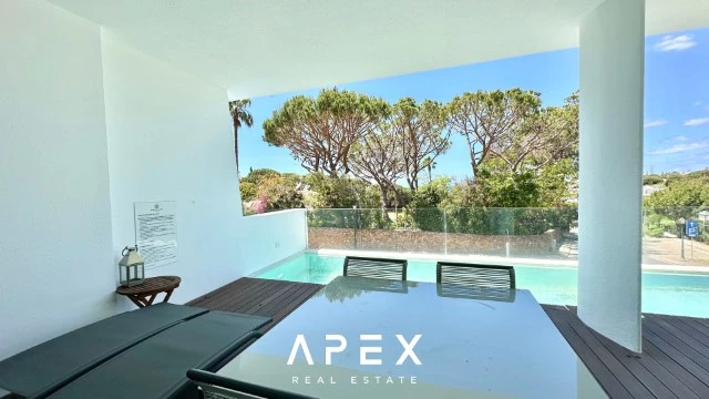 Three Bedroom apartment with swimming pool and 200m walking to the beach