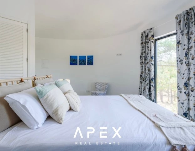 Four Bedroom modern Townhouse in Vilamoura