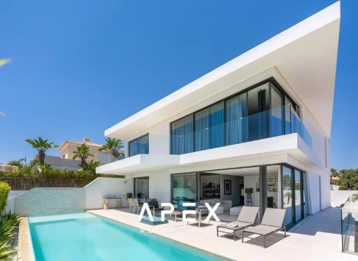 5 bedroom Private New Villa for Long Term Rental in Santa Barbara De Nexe