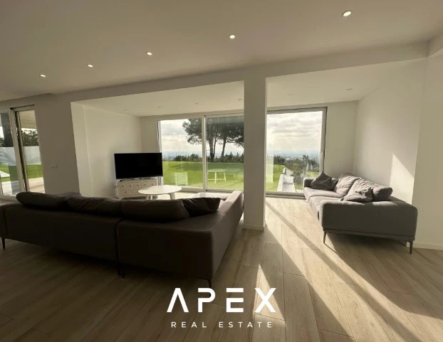 5 bedroom Private New Villa for Long Term Rental in Santa Barbara De Nexe