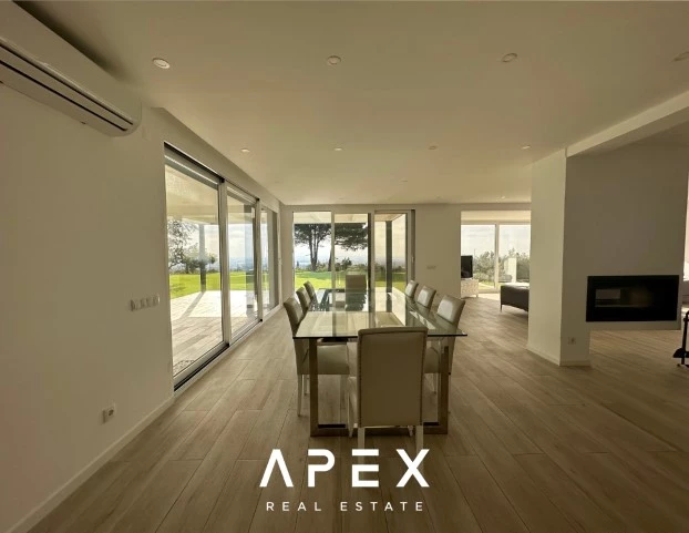 5 bedroom Private New Villa for Long Term Rental in Santa Barbara De Nexe