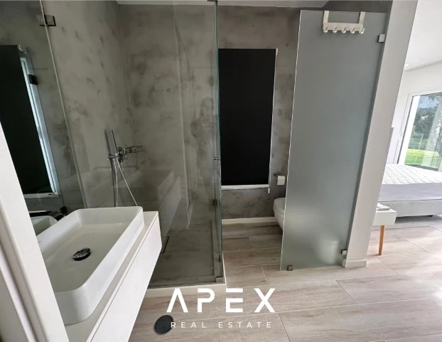 5 bedroom Private New Villa for Long Term Rental in Santa Barbara De Nexe