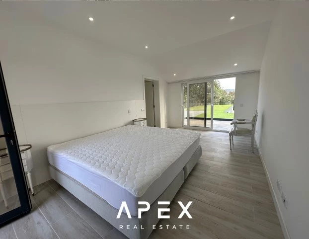 5 bedroom Private New Villa for Long Term Rental in Santa Barbara De Nexe
