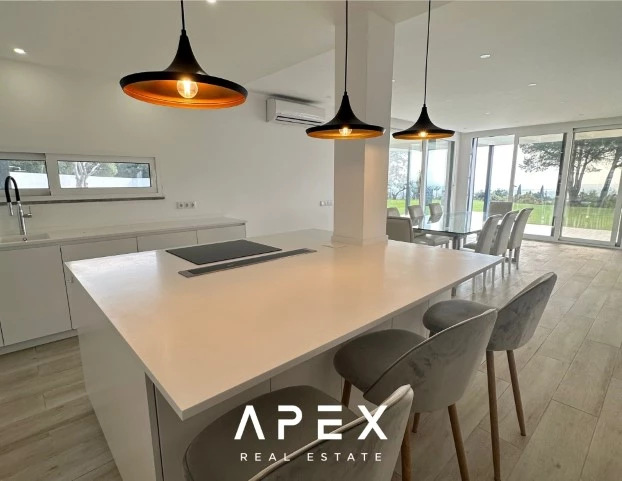 5 bedroom Private New Villa for Long Term Rental in Santa Barbara De Nexe