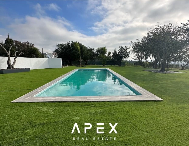 5 bedroom Private New Villa for Long Term Rental in Santa Barbara De Nexe