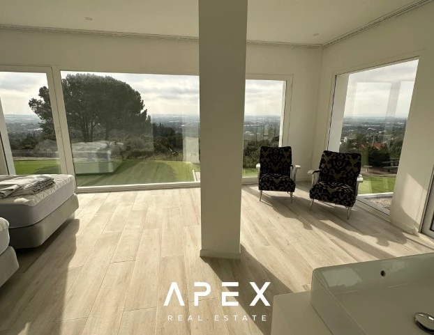 5 bedroom Private New Villa for Long Term Rental in Santa Barbara De Nexe