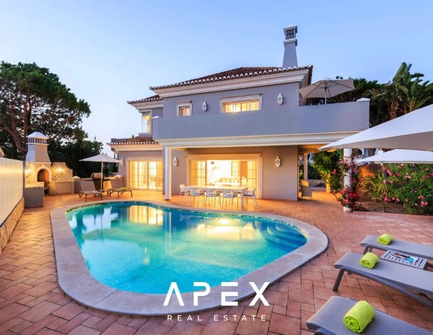Four Bedroom Vale Do Lobo with Swimming Pool