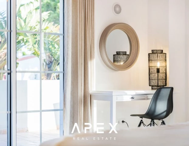 Four Bedroom Vale Do Lobo with Swimming Pool