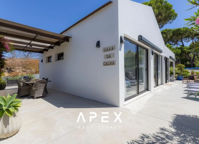 Three Bedroom Villa in Vale do Lobo with pool