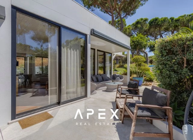 Three Bedroom Villa in Vale do Lobo with pool