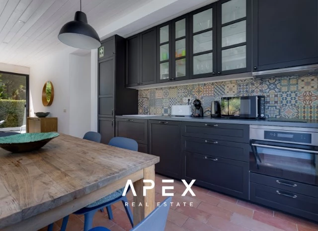 Three Bedroom Villa in Vale do Lobo with pool