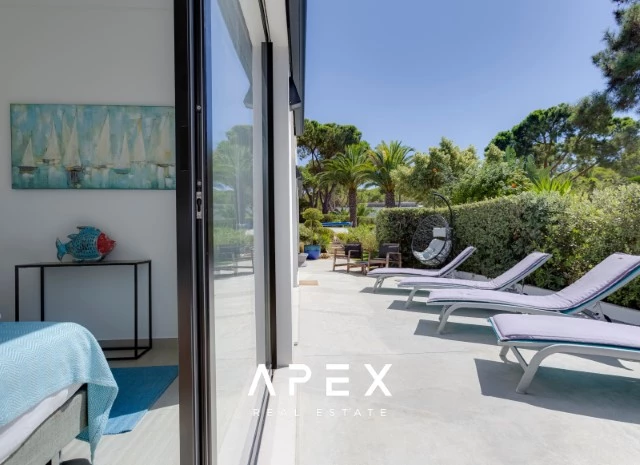 Three Bedroom Villa in Vale do Lobo with pool