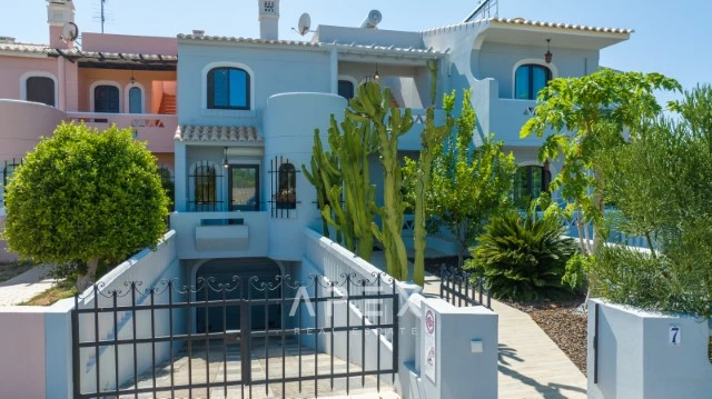 Townhouse in Fonta Santa 900 metres from beach
