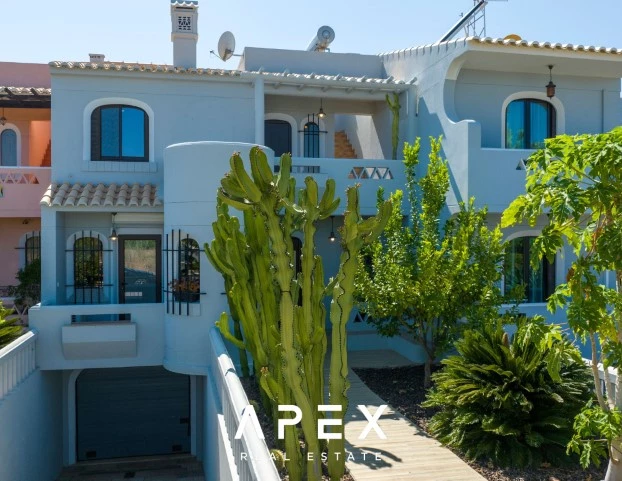 Townhouse in Fonta Santa 900 metres from beach