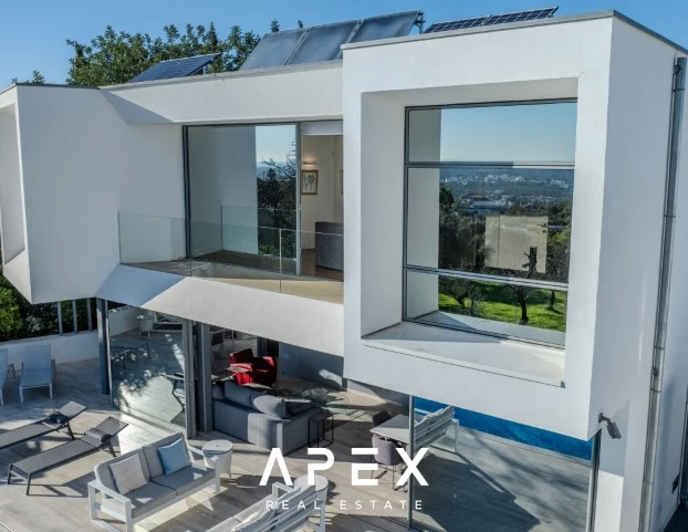 Exclusive Listing | Four Bedroom Modern Luxury Villa with Panoramic Ocean View