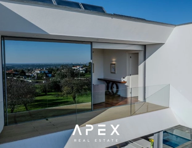 Exclusive Listing | Four Bedroom Modern Luxury Villa with Panoramic Ocean View