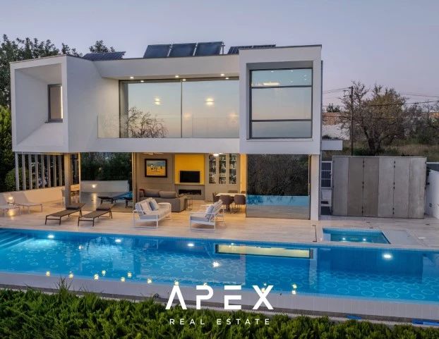 Exclusive Listing | Four Bedroom Modern Luxury Villa with Panoramic Ocean View
