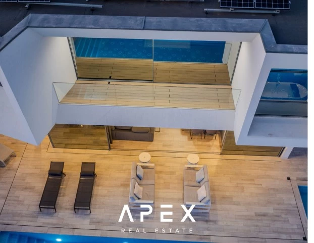 Exclusive Listing | Four Bedroom Modern Luxury Villa with Panoramic Ocean View