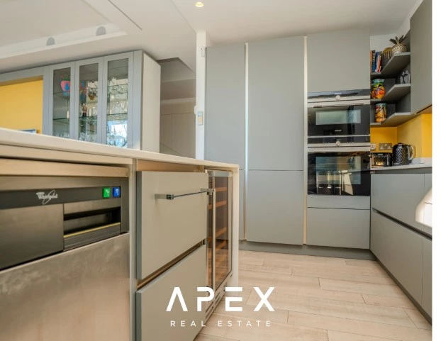 Exclusive Listing | Four Bedroom Modern Luxury Villa with Panoramic Ocean View