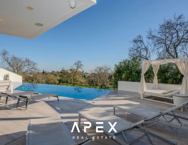 Exclusive Listing | Four Bedroom Modern Luxury Villa with Panoramic Ocean View
