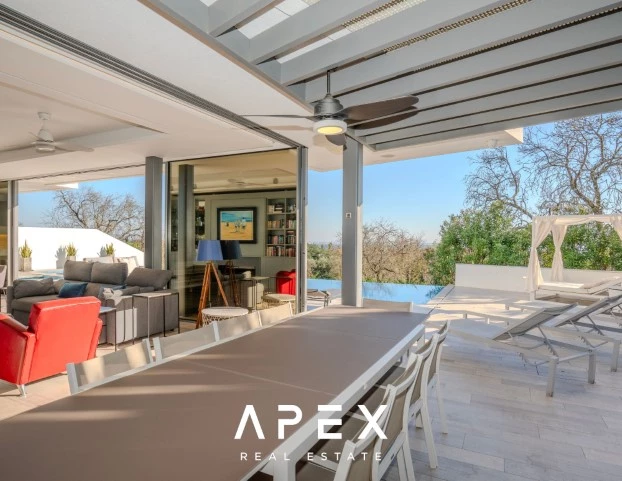 Exclusive Listing | Four Bedroom Modern Luxury Villa with Panoramic Ocean View
