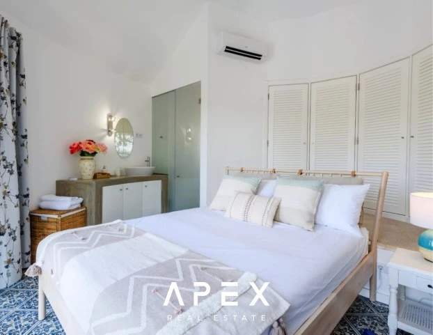 There bedroom villa in landscape garden with pool