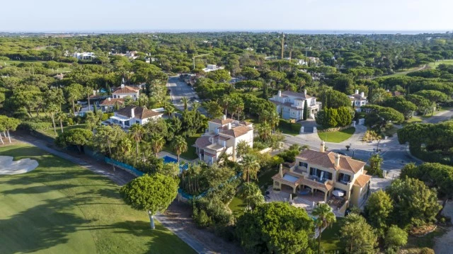 Five Bedroom Villa in Quinta do Lago with Golf views | 12 Month Rental
