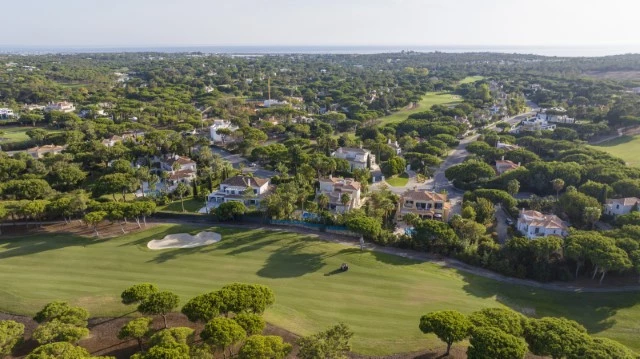 Five Bedroom Villa in Quinta do Lago with Golf views | 12 Month Rental