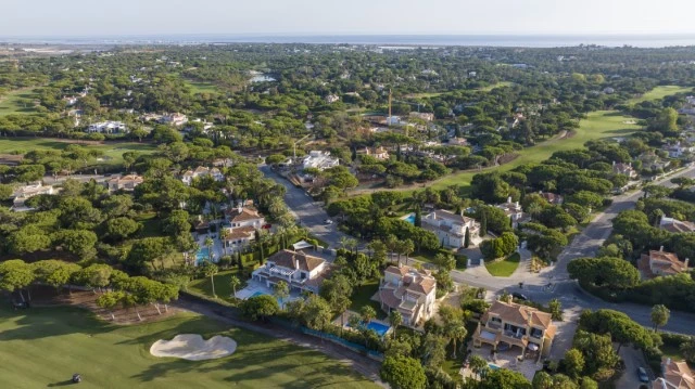 Five Bedroom Villa in Quinta do Lago with Golf views | 12 Month Rental