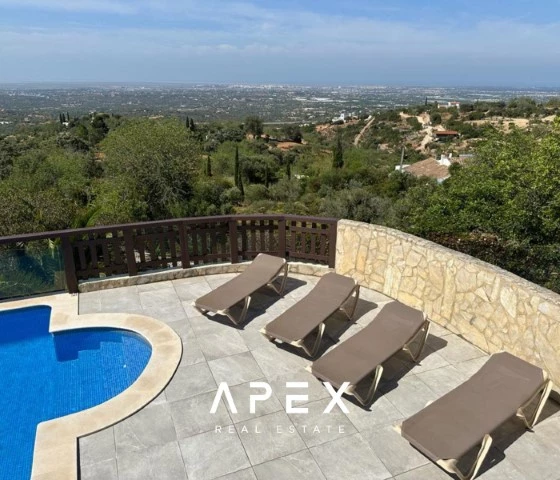 Five bedrooms villa in Estoi with stunning views of sea and countryside