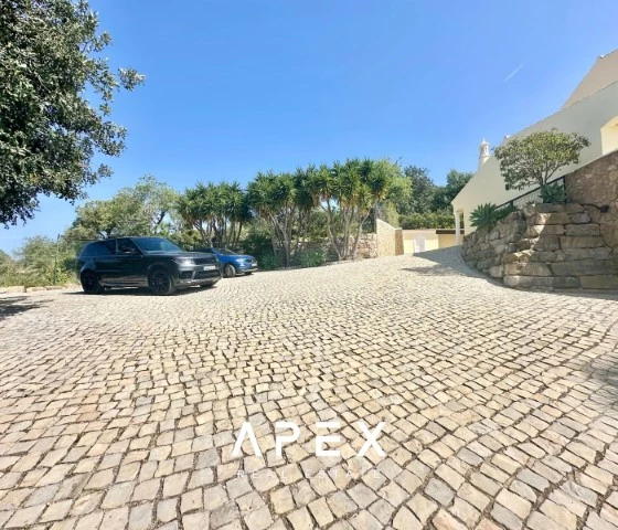 Five bedrooms villa in Estoi with stunning views of sea and countryside