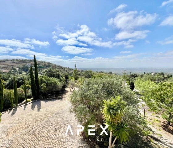 Five bedrooms villa in Estoi with stunning views of sea and countryside