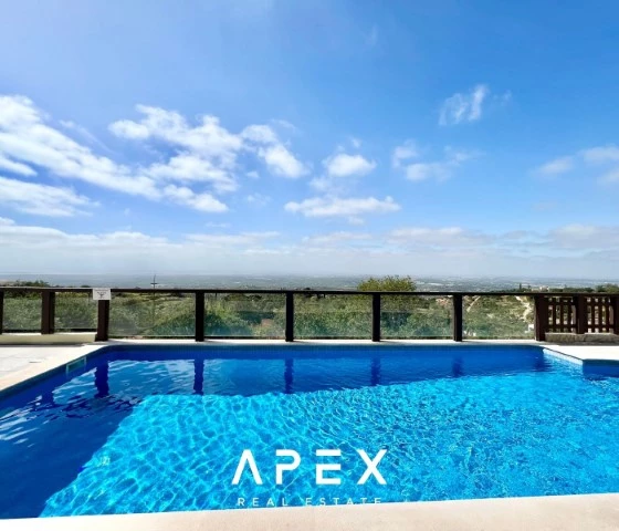 Five bedrooms villa in Estoi with stunning views of sea and countryside