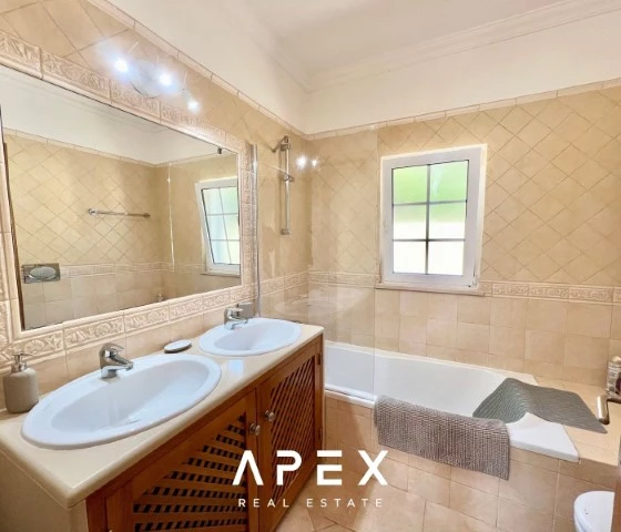 Five bedrooms villa in Estoi with stunning views of sea and countryside