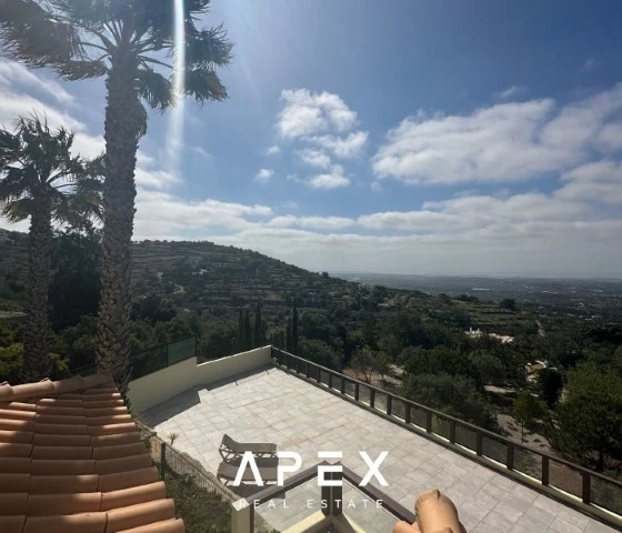 Five bedrooms villa in Estoi with stunning views of sea and countryside