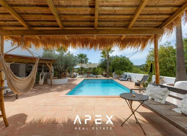 A Unique Long-Term Rental in Silves Countryside, situated next to the Tranquil River