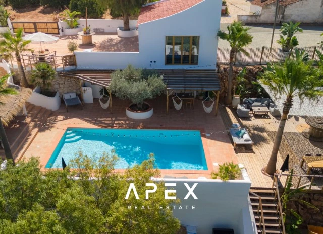A Unique Long-Term Rental in Silves Countryside, situated next to the Tranquil River